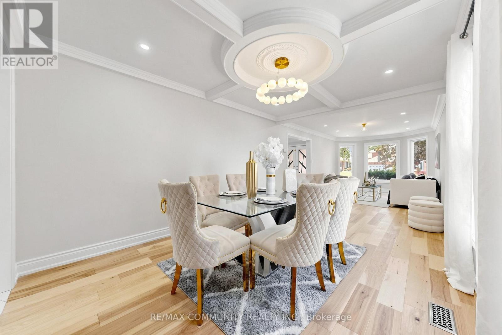 1002 Riverview Crescent, Pickering, ON