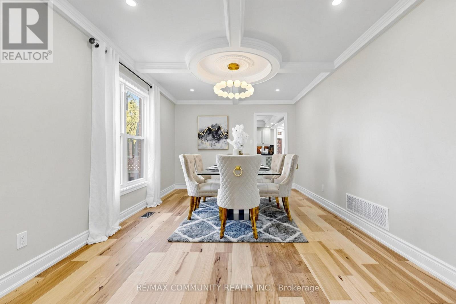 1002 Riverview Crescent, Pickering, ON