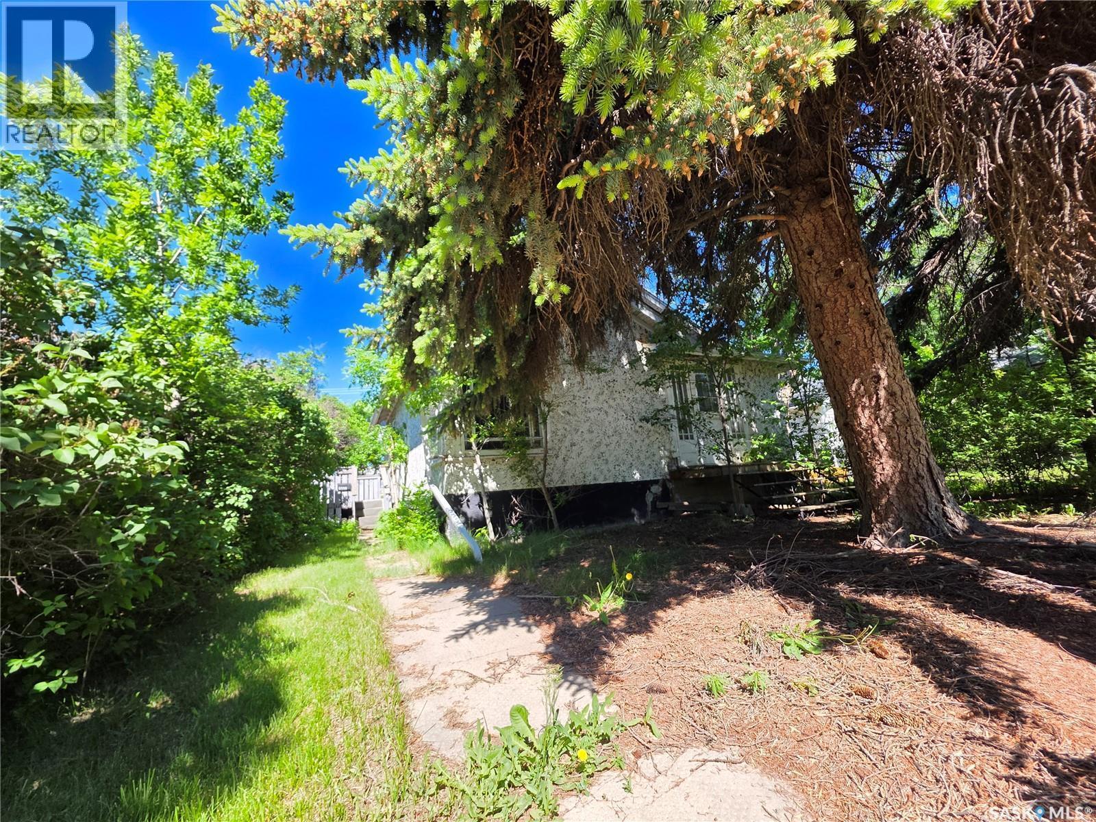 534 1St Avenue Nw, Swift Current, SK