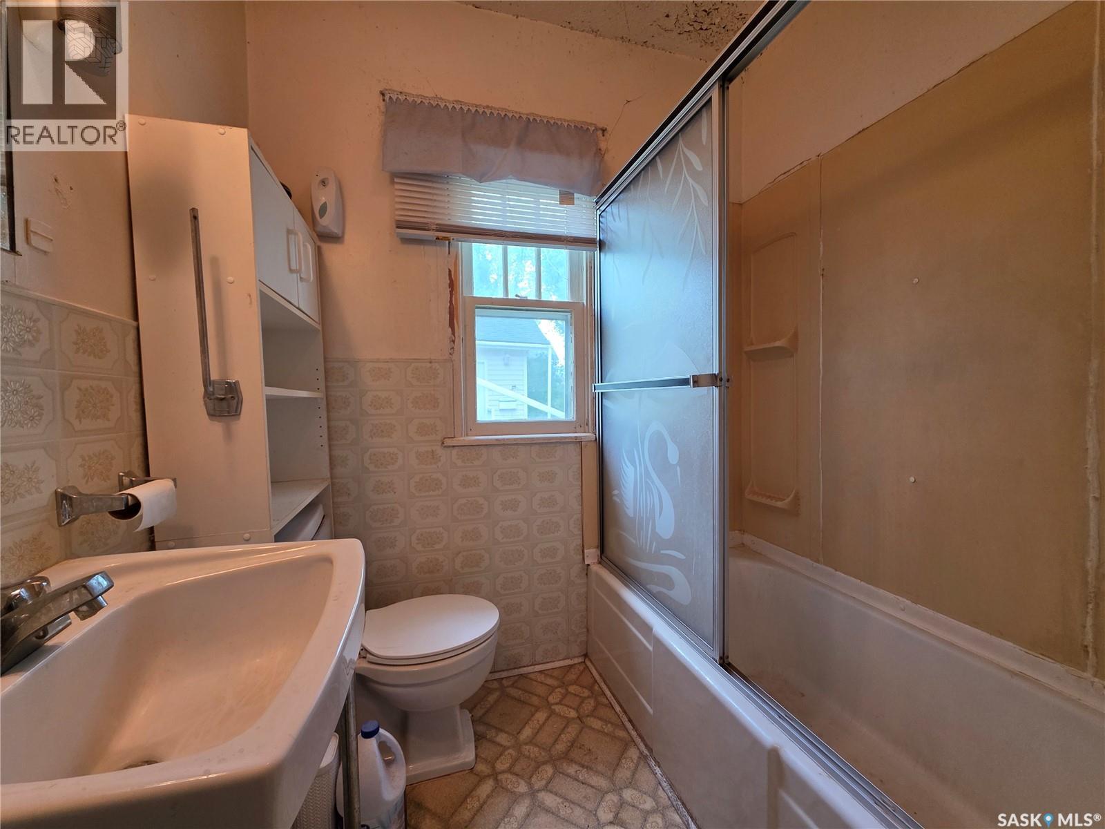 534 1St Avenue Nw, Swift Current, SK