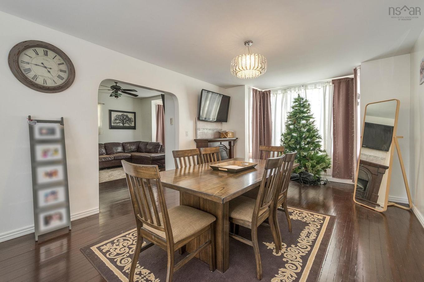 102 North Foord Street, Stellarton, NS