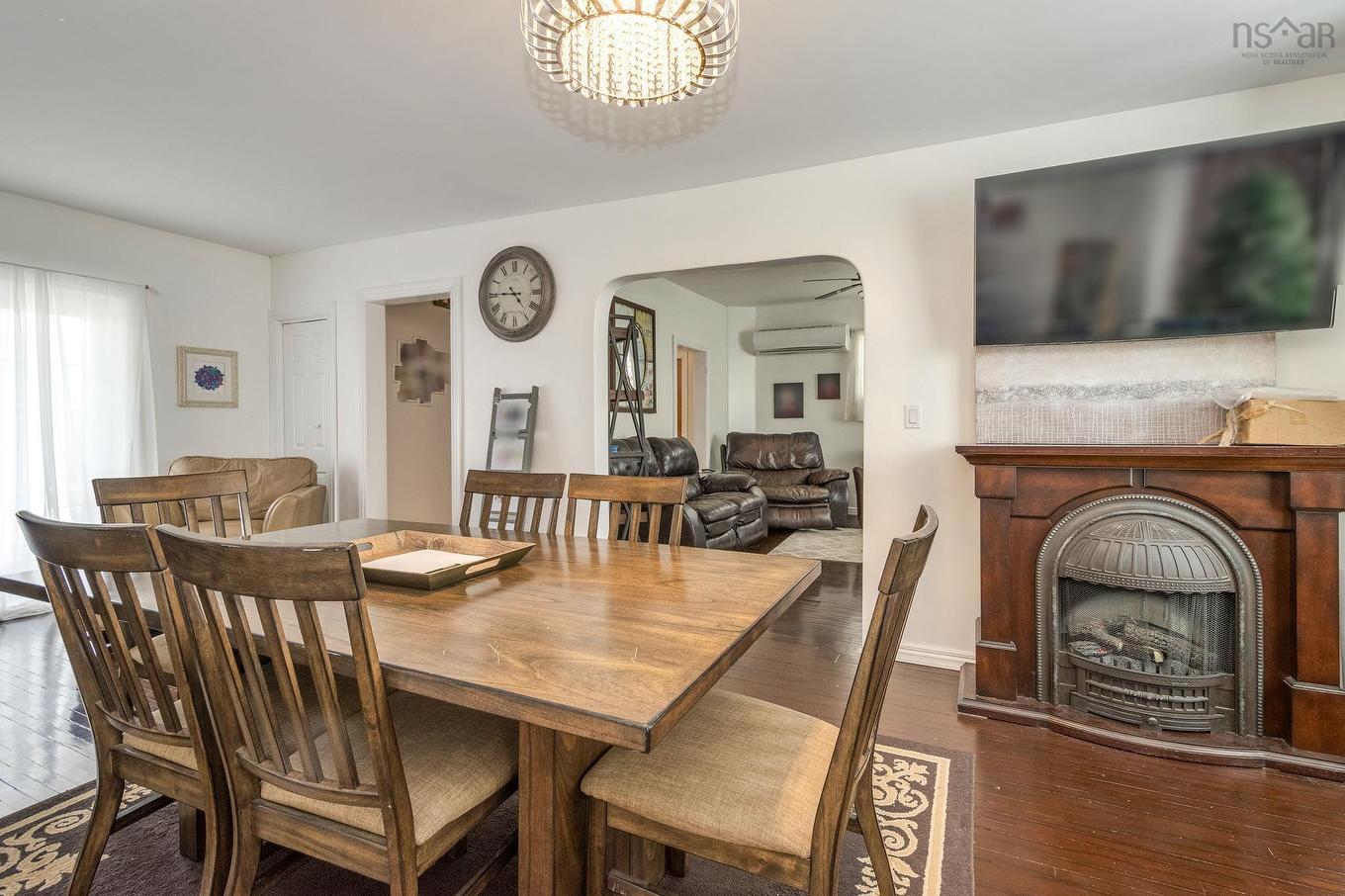 102 North Foord Street, Stellarton, NS
