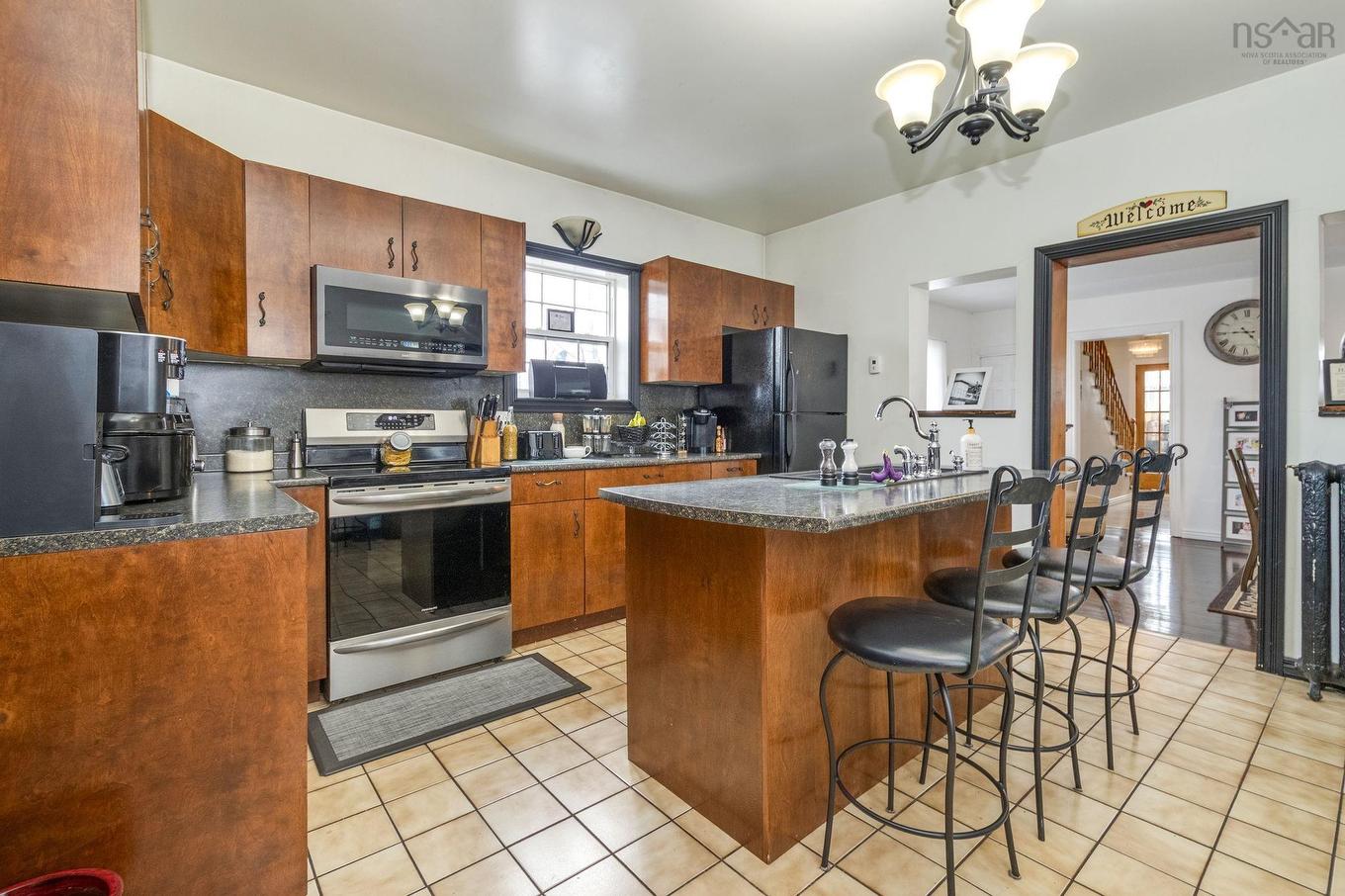 102 North Foord Street, Stellarton, NS