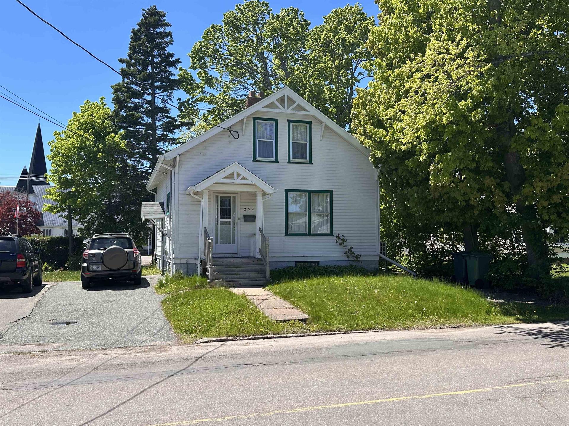 254 Notre Dame Street, Summerside, PE