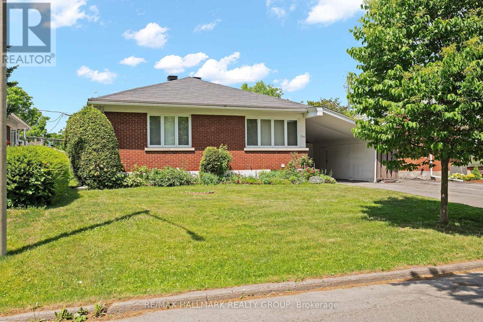 839 Weston Drive, Ottawa, ON