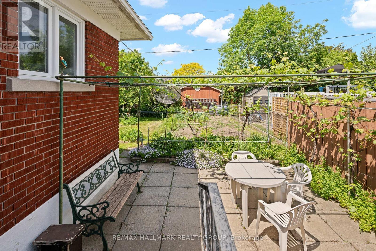 839 Weston Drive, Ottawa, ON