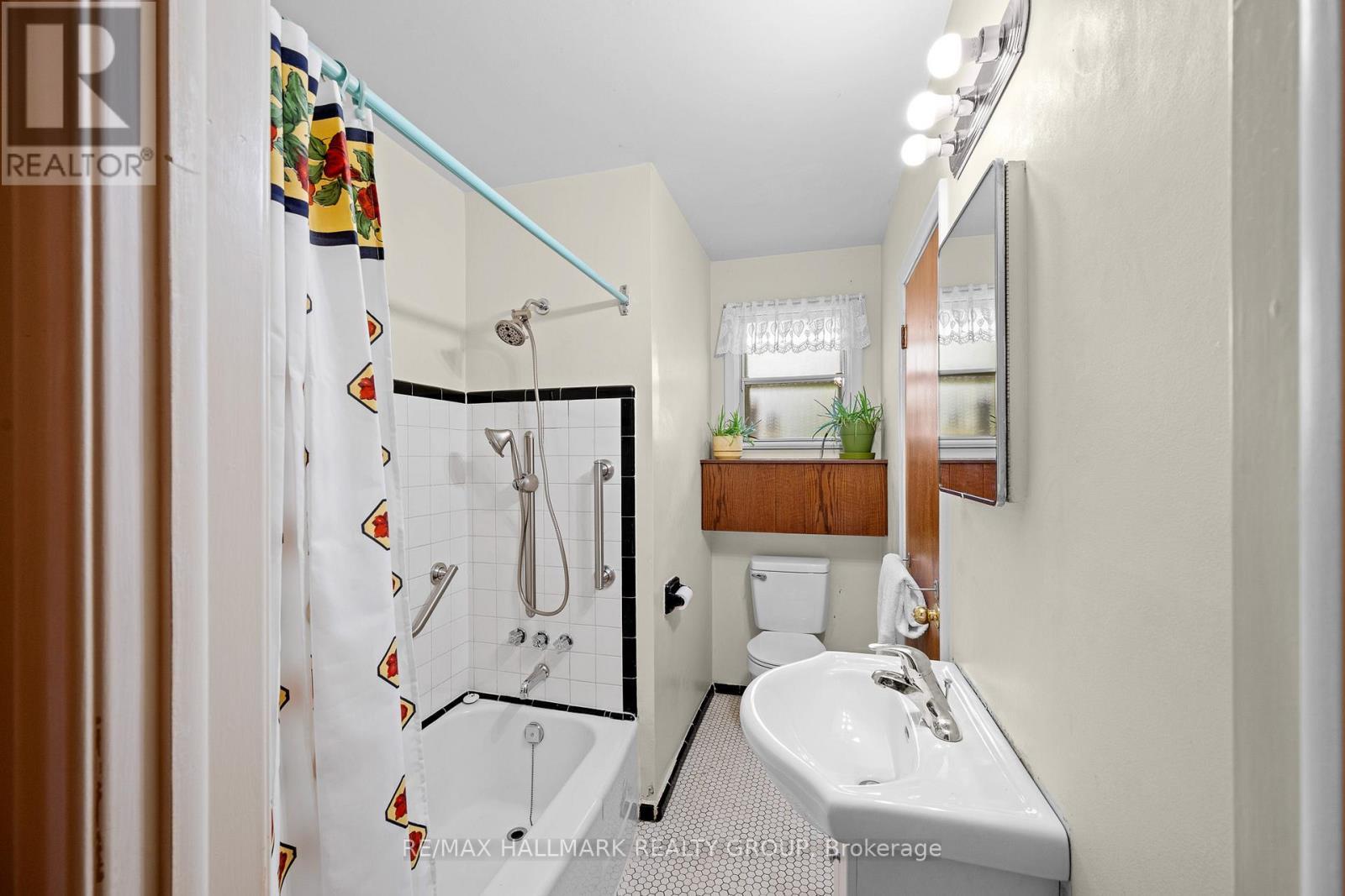 839 Weston Drive, Ottawa, ON