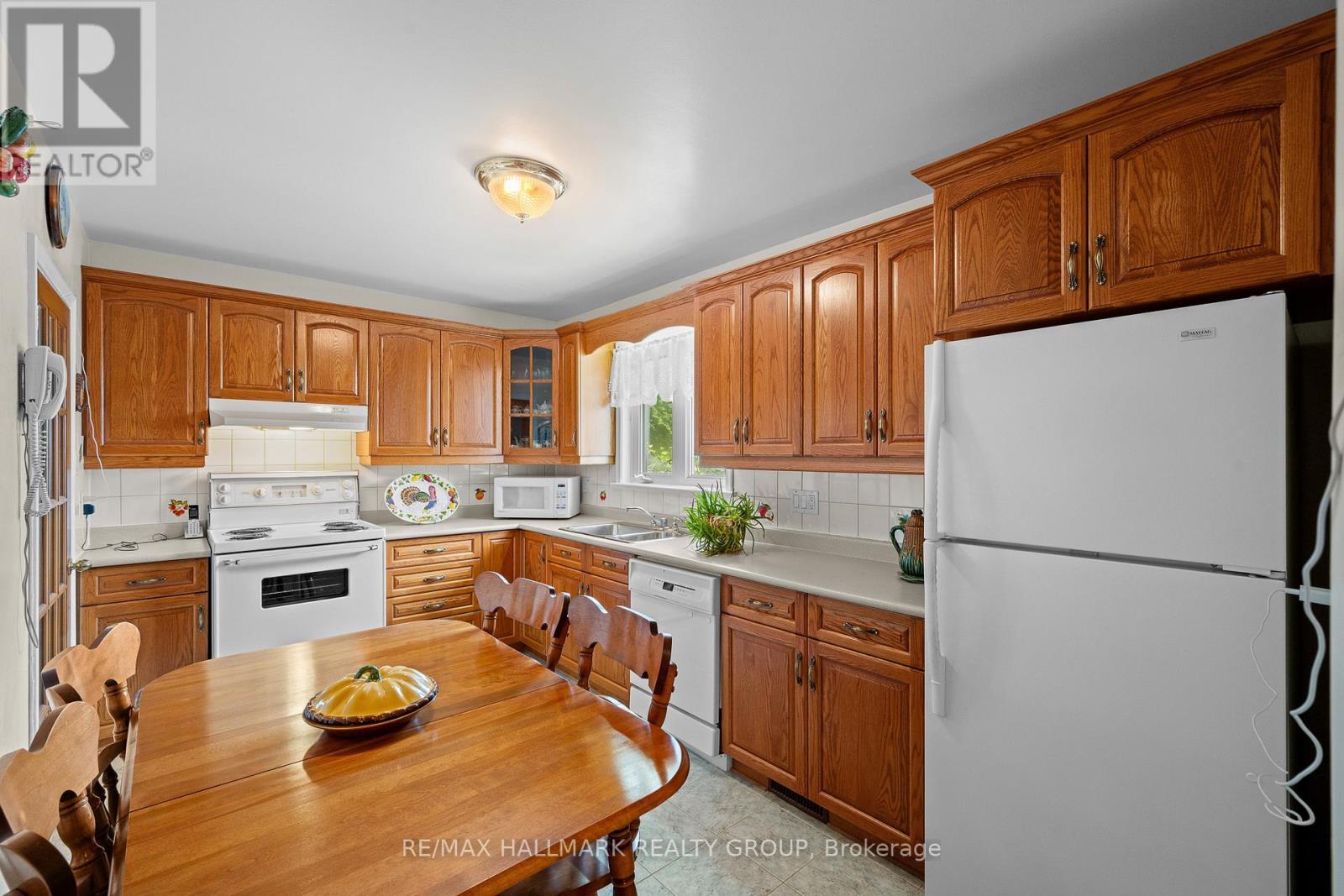839 Weston Drive, Ottawa, ON