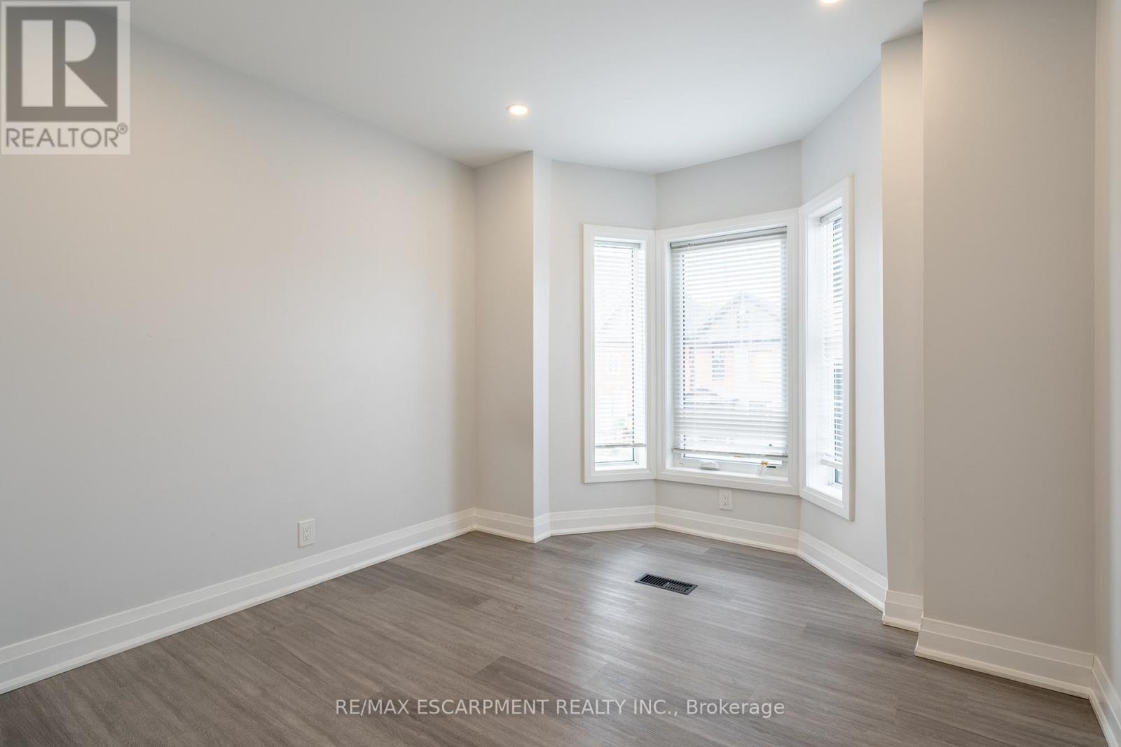 536 Cannon Street E, Hamilton, ON