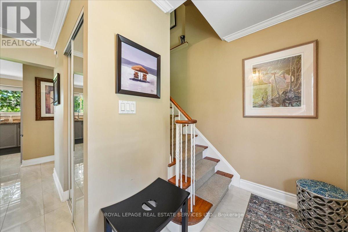 987 Sierra Boulevard, Mississauga, ON