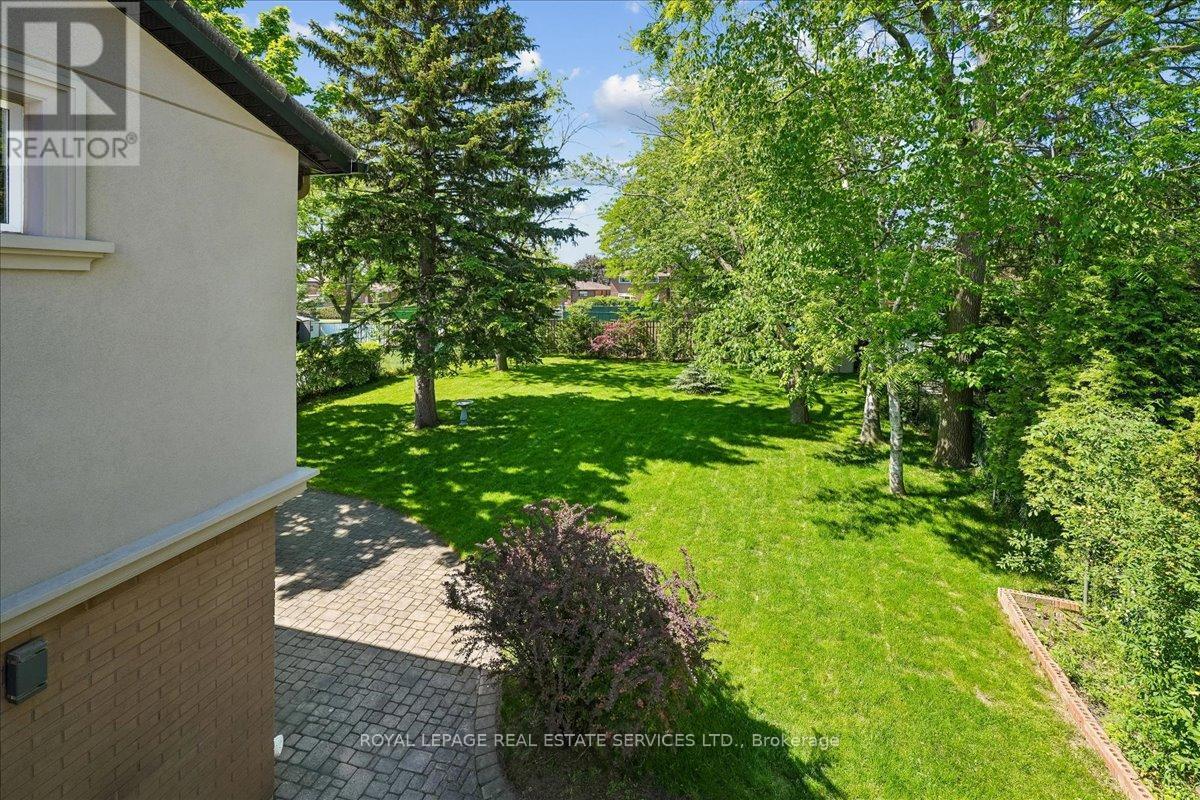 987 Sierra Boulevard, Mississauga, ON