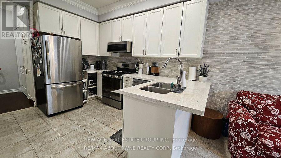 42 Ozner Crescent, Vaughan, ON