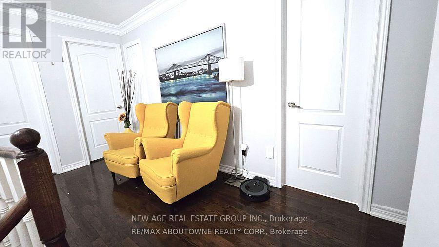 42 Ozner Crescent, Vaughan, ON