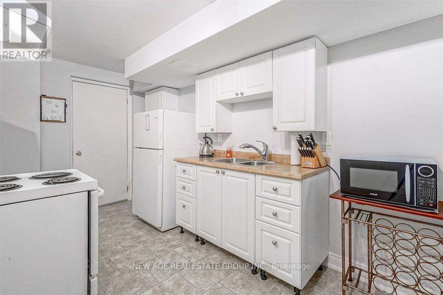 42 Ozner Crescent, Vaughan, ON