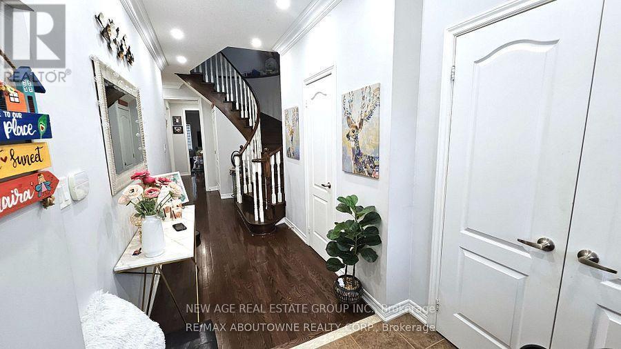 42 Ozner Crescent, Vaughan, ON