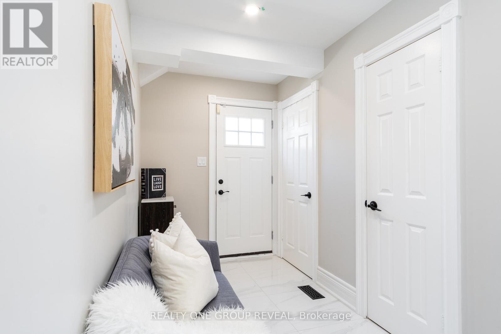 124 Bathgate Drive, Toronto, ON