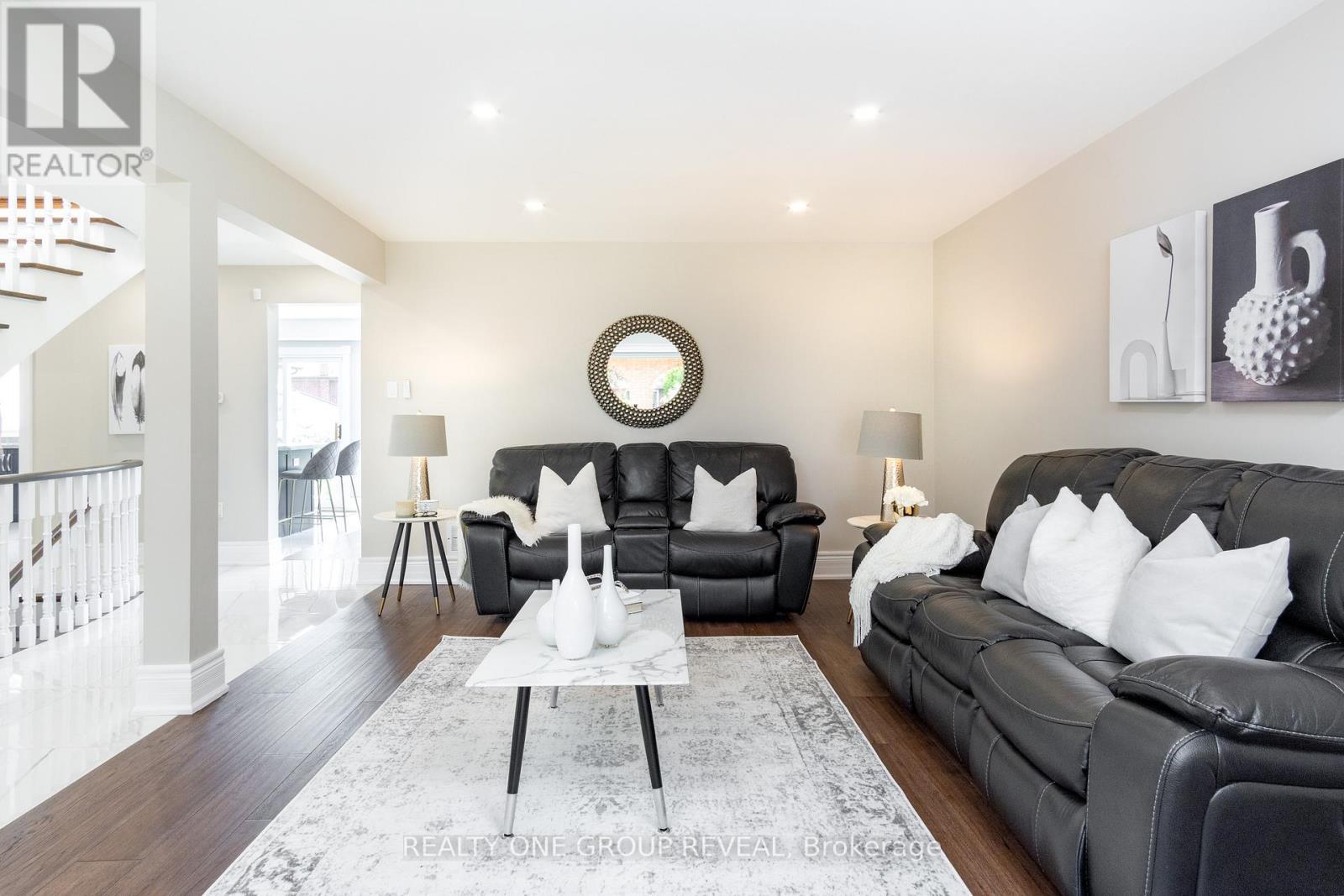 124 Bathgate Drive, Toronto, ON