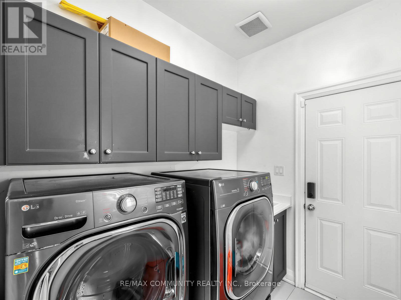 9 Clutterbuck Lane, Ajax, ON