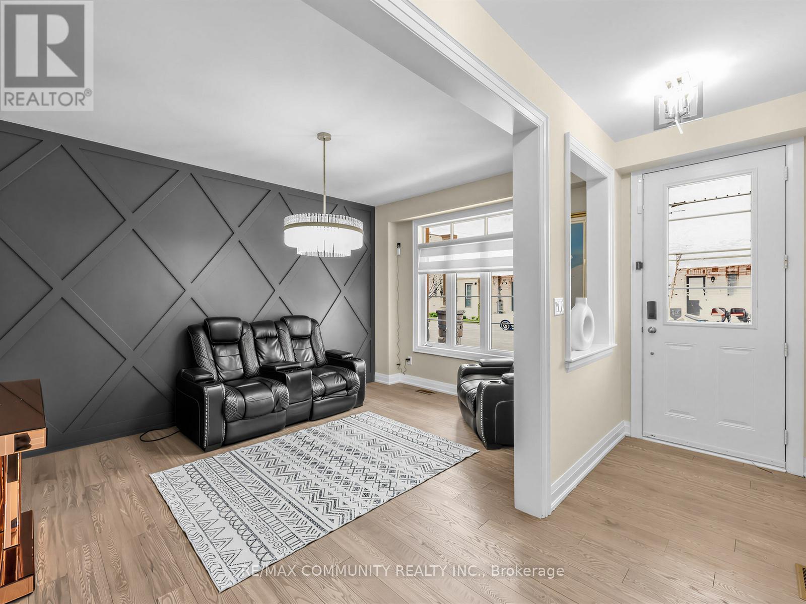 9 Clutterbuck Lane, Ajax, ON