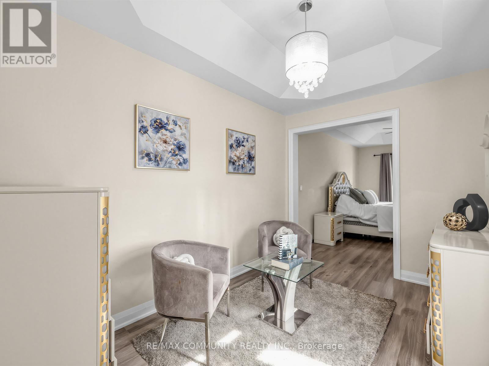 9 Clutterbuck Lane, Ajax, ON