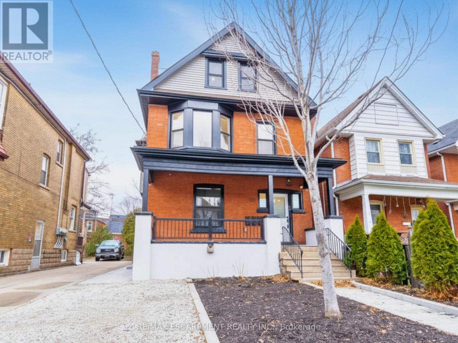 204 Balsam Avenue S, Hamilton, ON