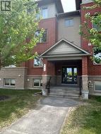 1 - 305 CRESTHAVEN DRIVE Ottawa, ON K2G 4R5