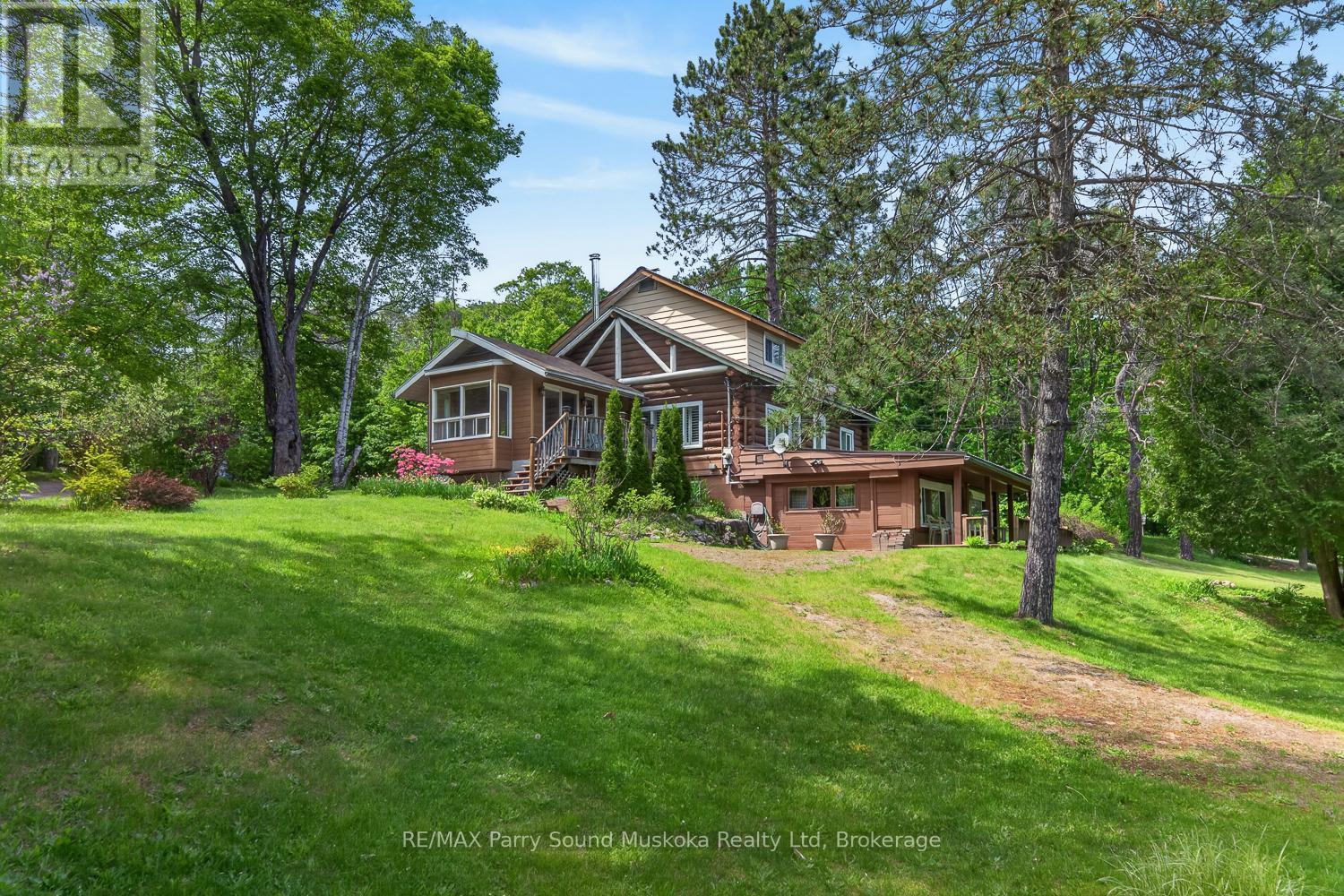 203 Horseshoe Lake Road, Seguin, ON