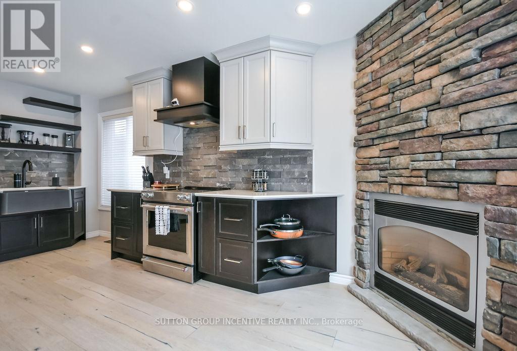 36 Nicklaus Drive, Barrie, ON