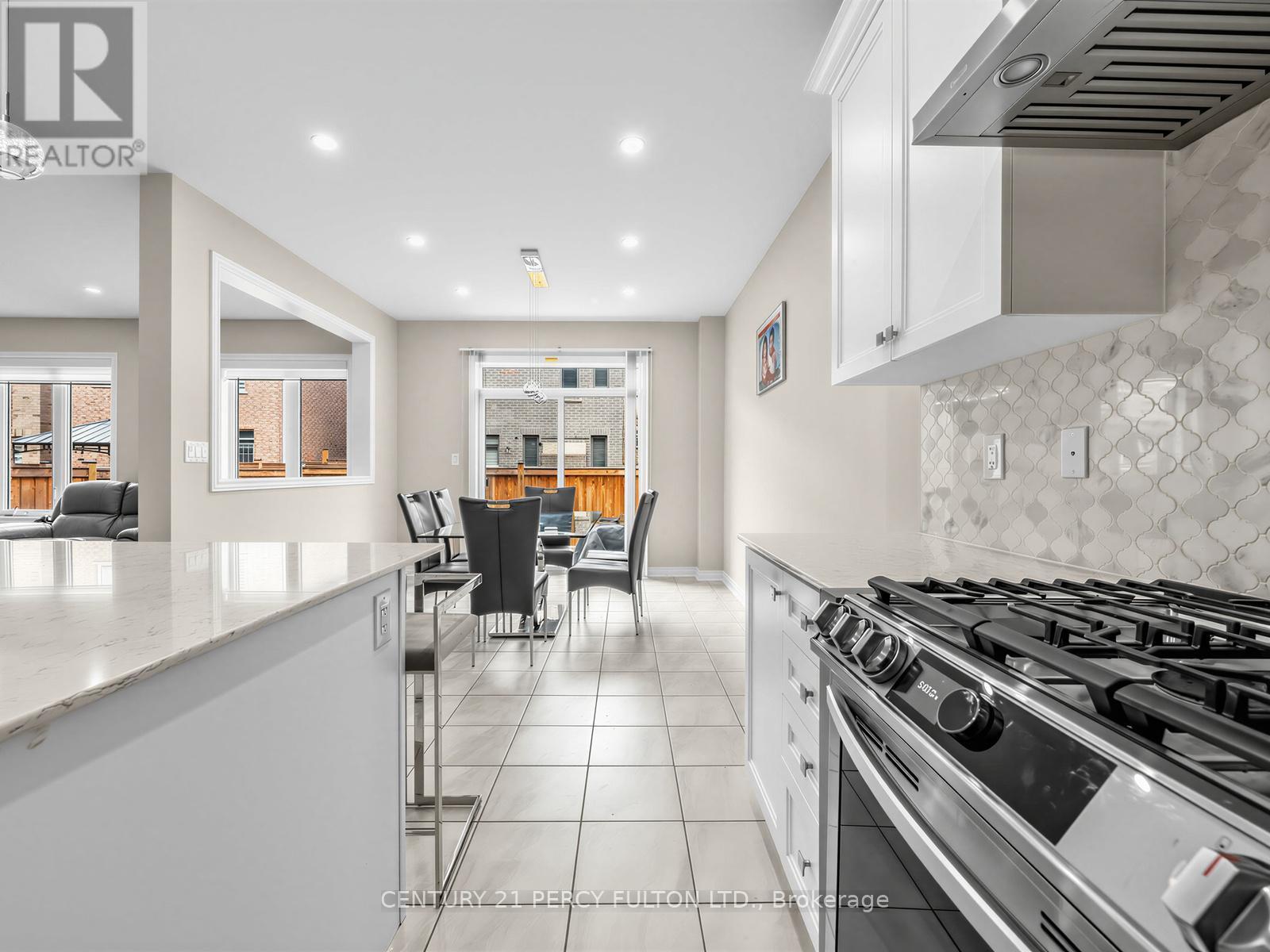 54 Farringdon Crescent, Brampton, ON