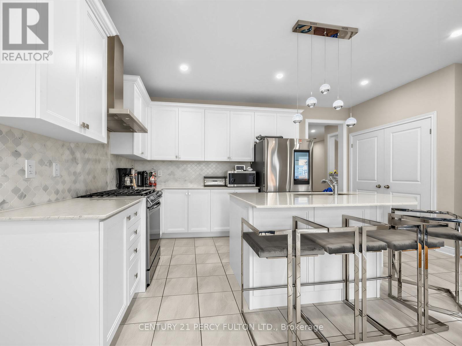 54 Farringdon Crescent, Brampton, ON