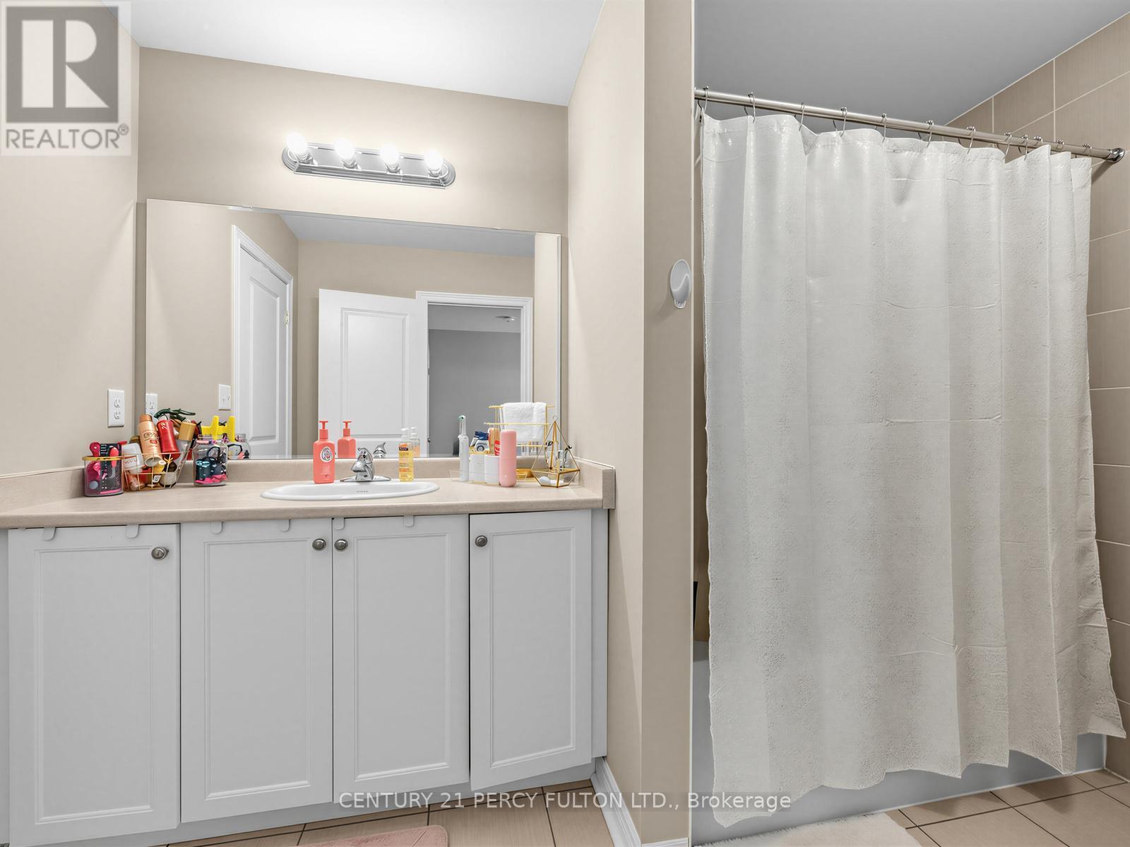 54 Farringdon Crescent, Brampton, ON
