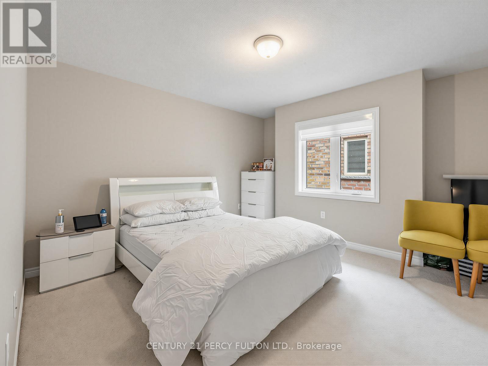 54 Farringdon Crescent, Brampton, ON