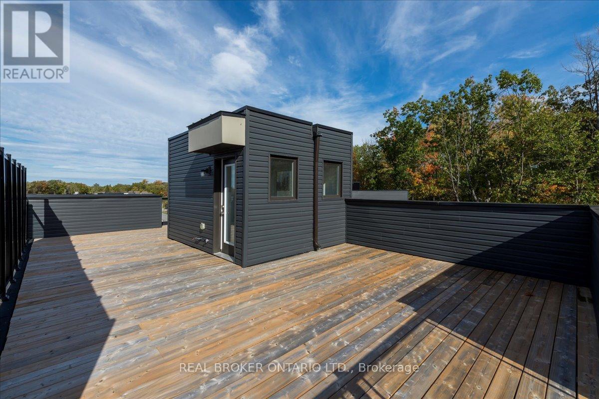111 Marina Village Drive, Georgian Bay, ON
