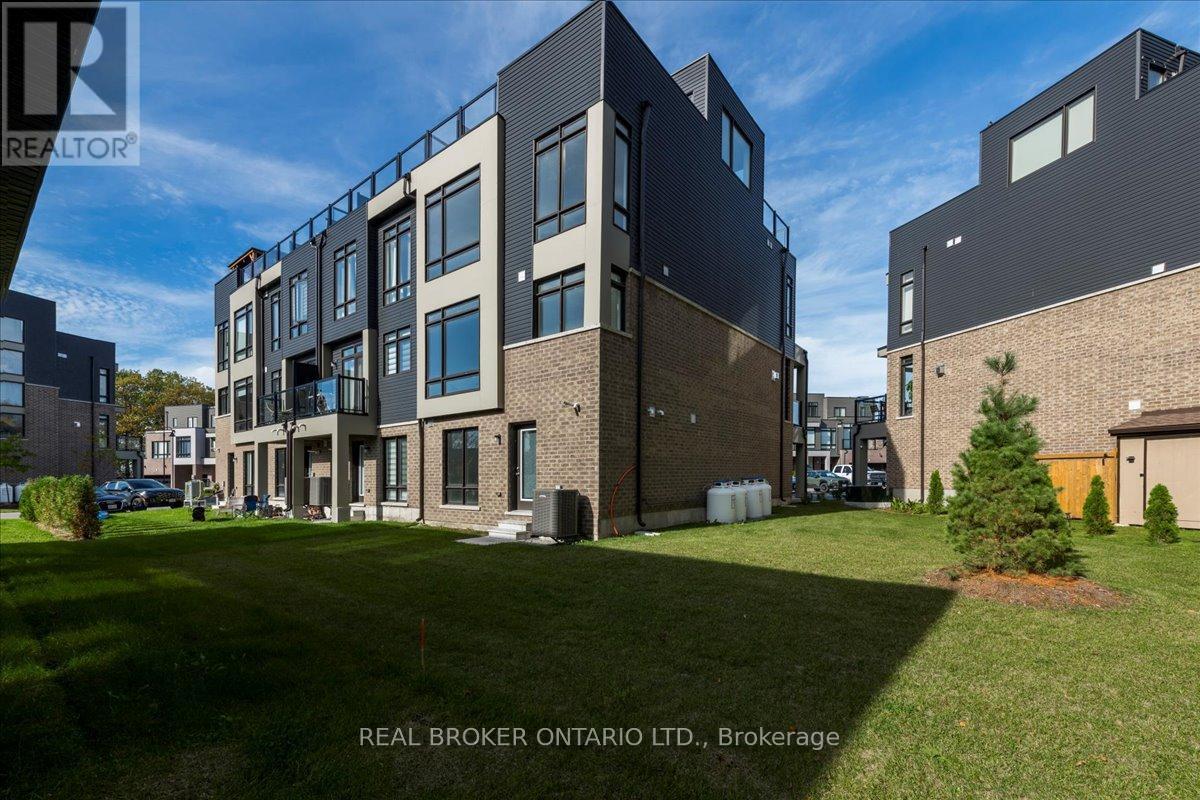 111 Marina Village Drive, Georgian Bay, ON