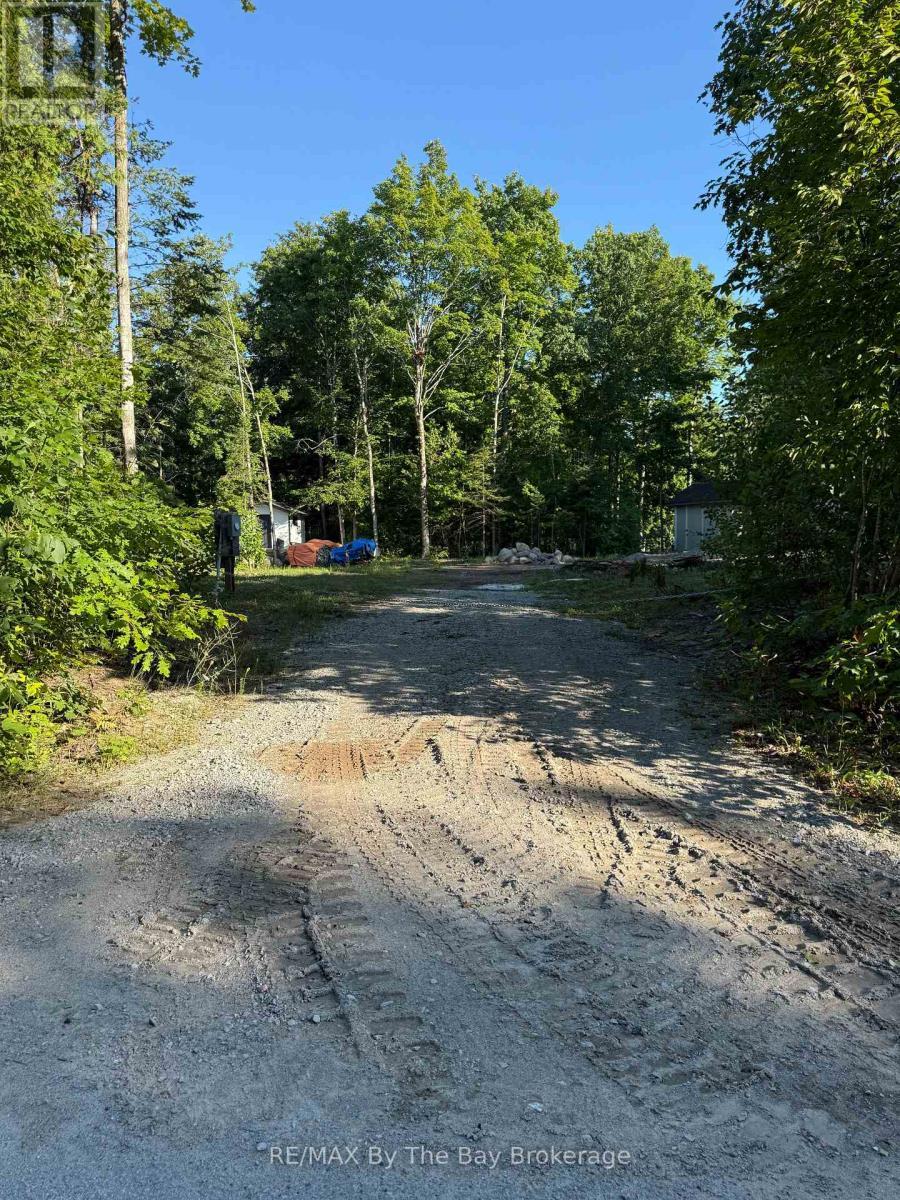 909 17 Concession, Tiny, ON