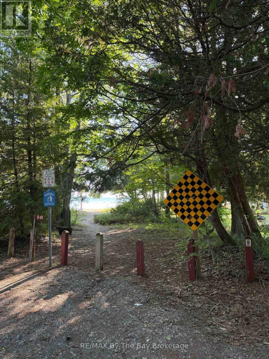 909 17 Concession, Tiny, ON