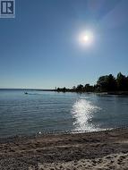 Minute to Sandy Beach -