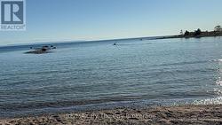 Minute to Sandy Beach -