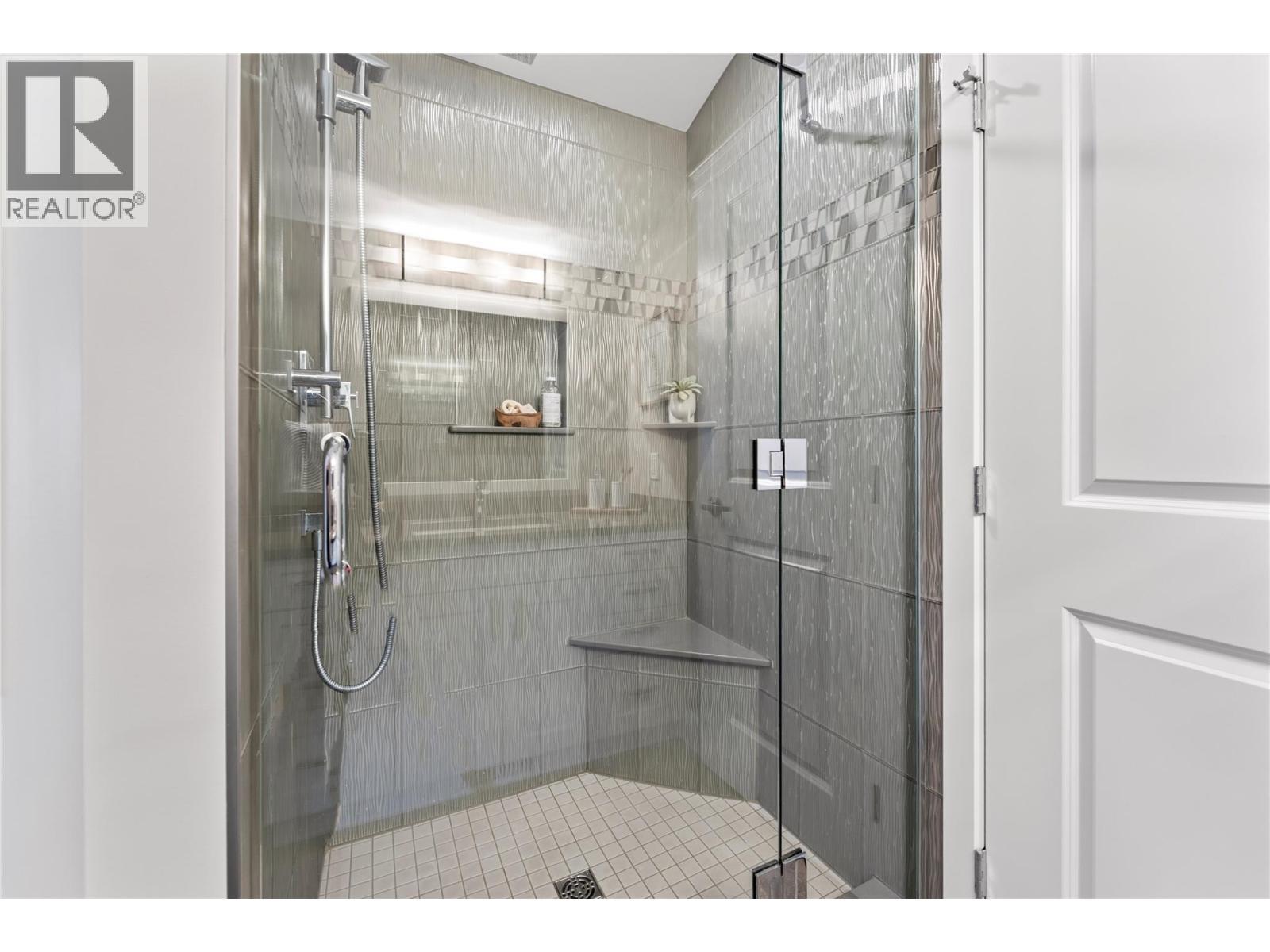 ensuite shower - 6421 Eagle Bay Road Unit# 13, Eagle Bay, BC