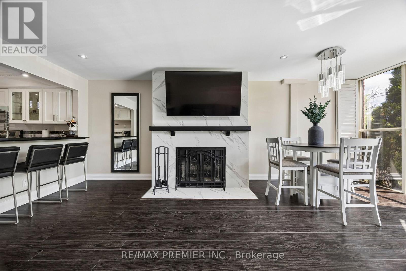 8 - 100 Arbors Lane, Vaughan, ON