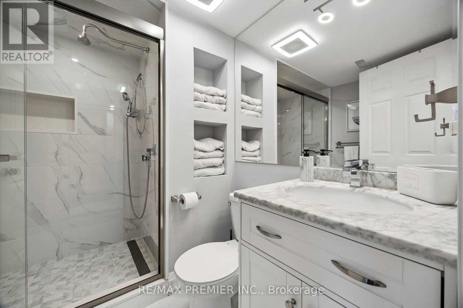8 - 100 Arbors Lane, Vaughan, ON