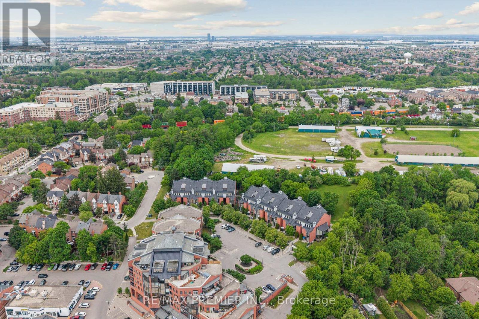 8 - 100 Arbors Lane, Vaughan, ON