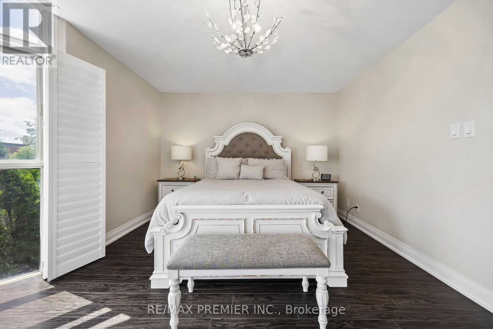 8 - 100 Arbors Lane, Vaughan, ON