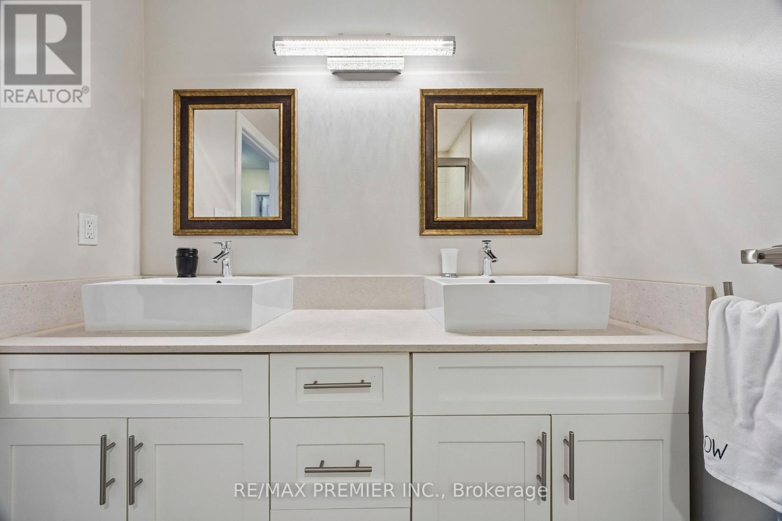 8 - 100 Arbors Lane, Vaughan, ON