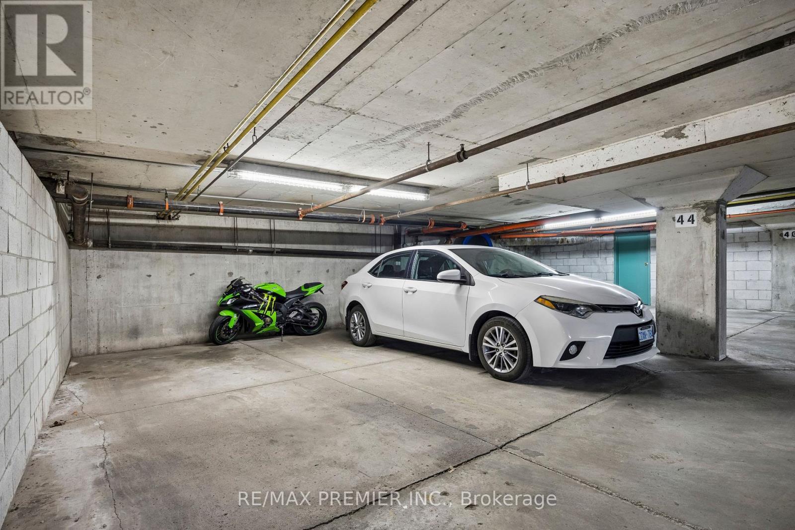8 - 100 Arbors Lane, Vaughan, ON