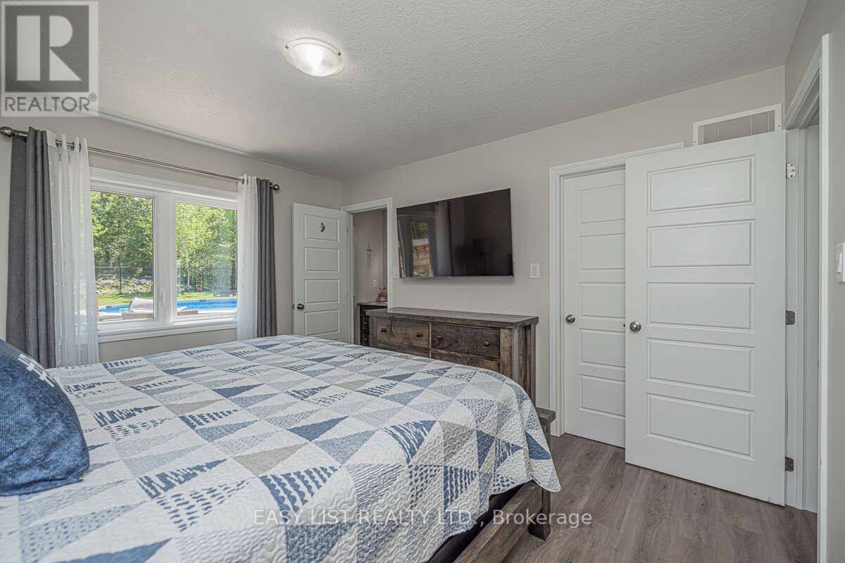 19 Ralph Dalton Boulevard, Tay, ON