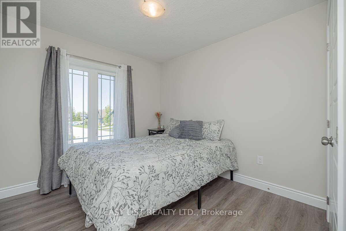 19 Ralph Dalton Boulevard, Tay, ON