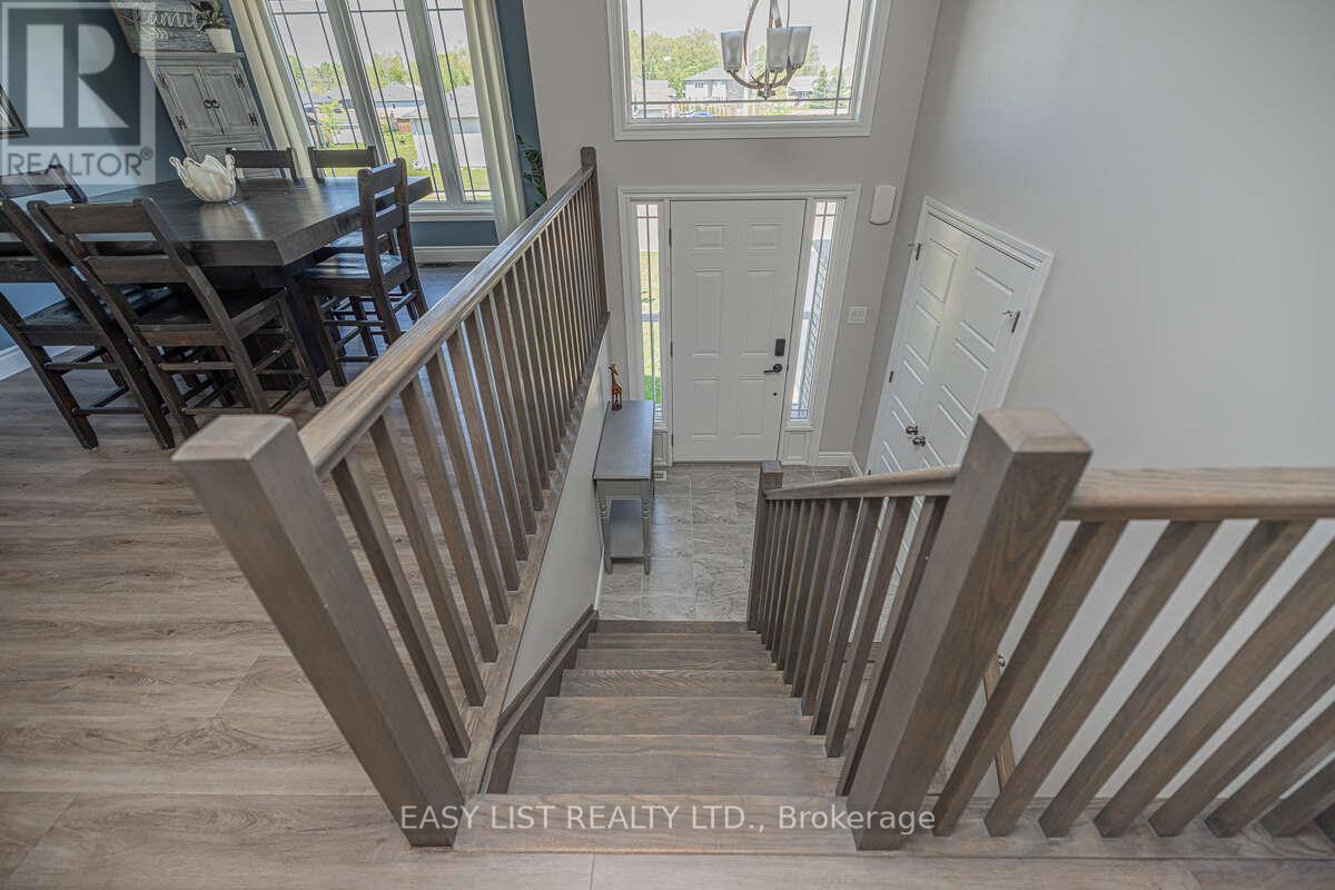 19 Ralph Dalton Boulevard, Tay, ON