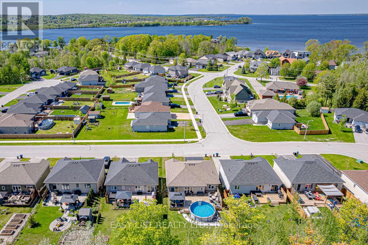 19 Ralph Dalton Boulevard, Tay, ON