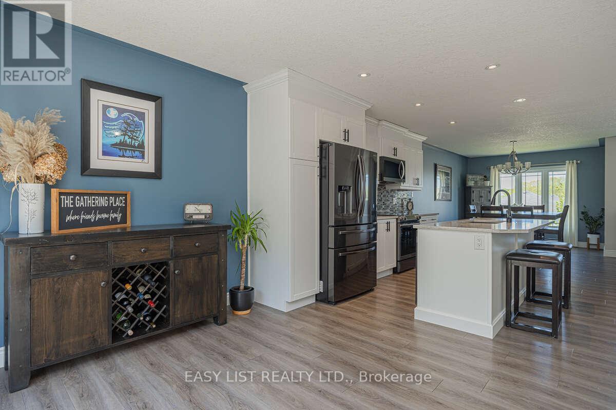 19 Ralph Dalton Boulevard, Tay, ON